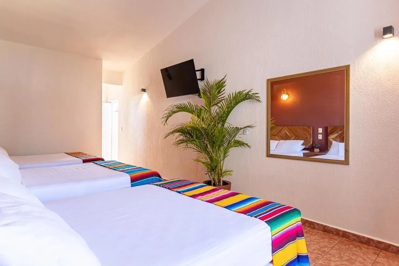 Soy Local Cancun Hotel