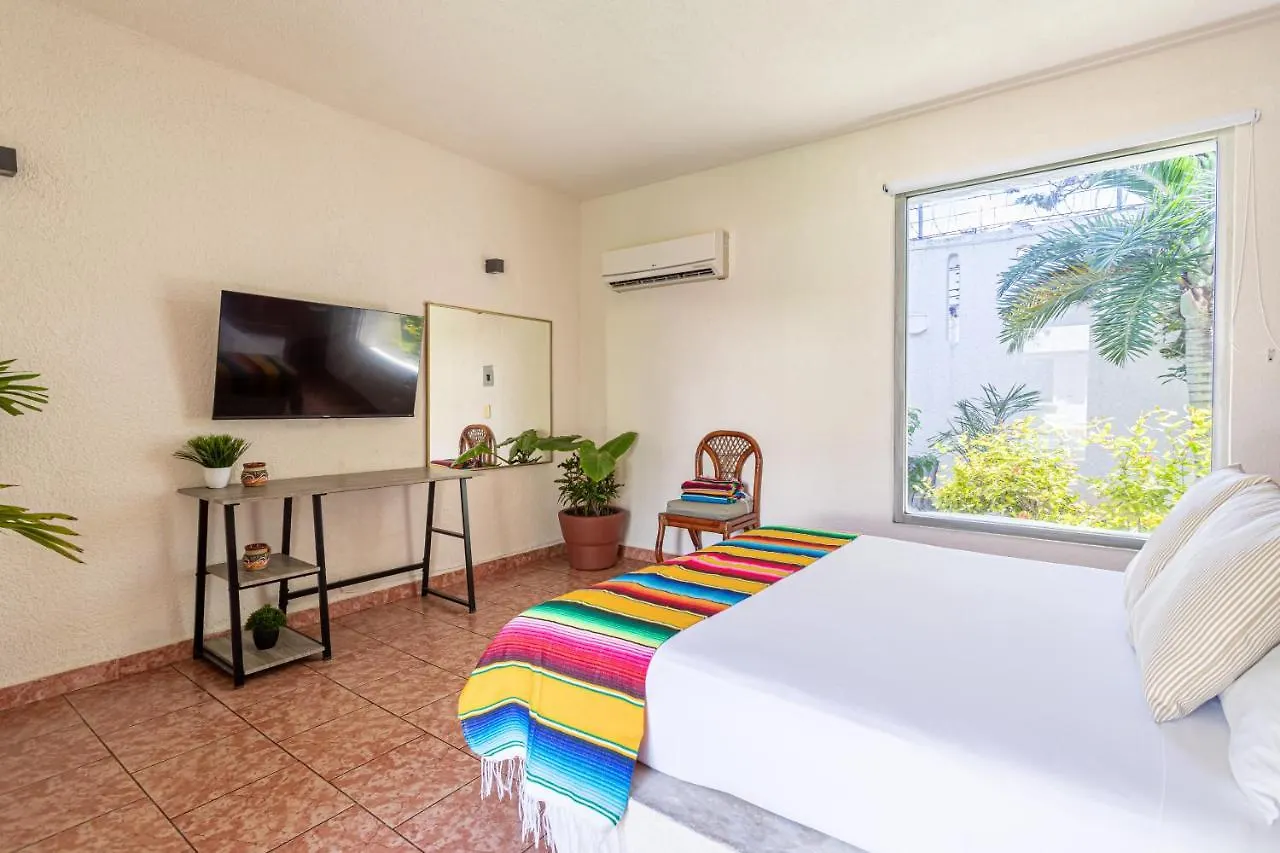Soy Local Cancun Hotel